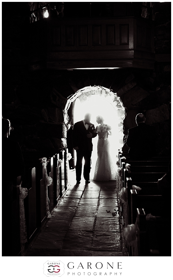 Laura_and_Joe_The_Colony_Hotel_Kennebunport_wedding_Photography_Maine_Wedding_photographer_0016.jpg
