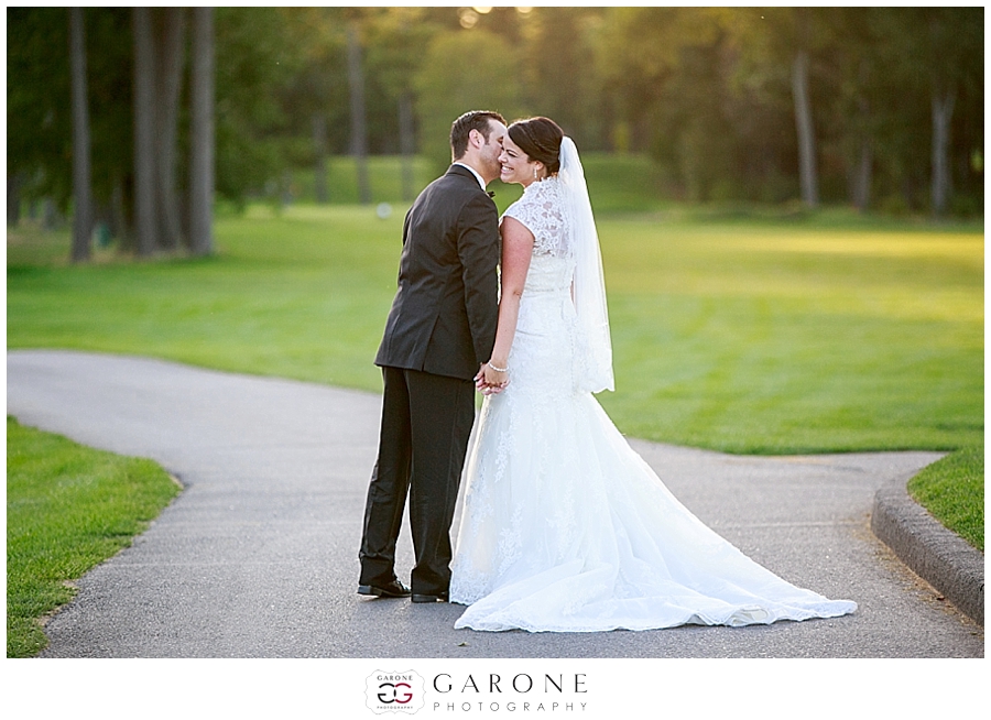 Ashley_jared_Manchester_country_club_NH_wedding_Photography_0025.jpg