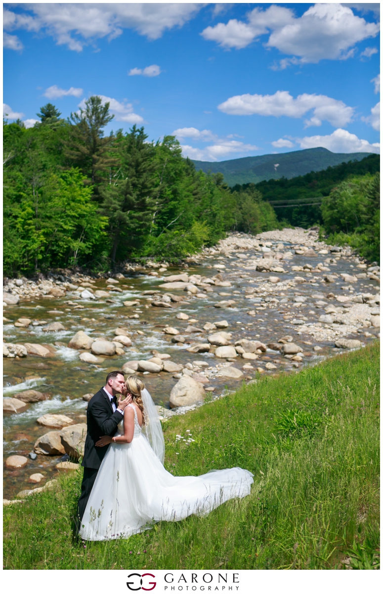 Chynna_Zac_Loon_Mountain_wedding_NH_Wedding_White_Mountian_wedding_Mountain_top_wedding_0004.jpg