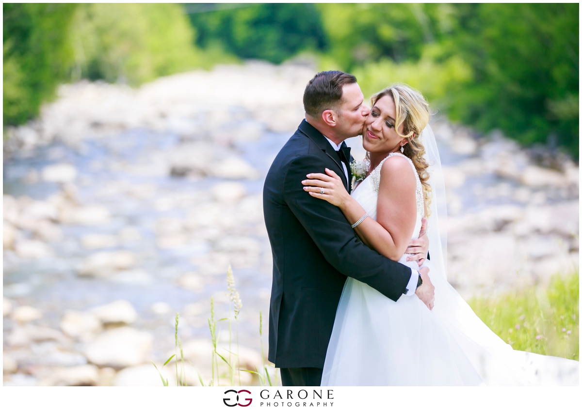 Chynna_Zac_Loon_Mountain_wedding_NH_Wedding_White_Mountian_wedding_Mountain_top_wedding_0006.jpg