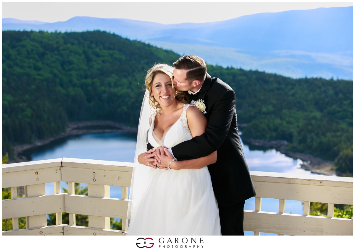 Chynna_Zac_Loon_Mountain_wedding_NH_Wedding_White_Mountian_wedding_Mountain_top_wedding_0016.jpg