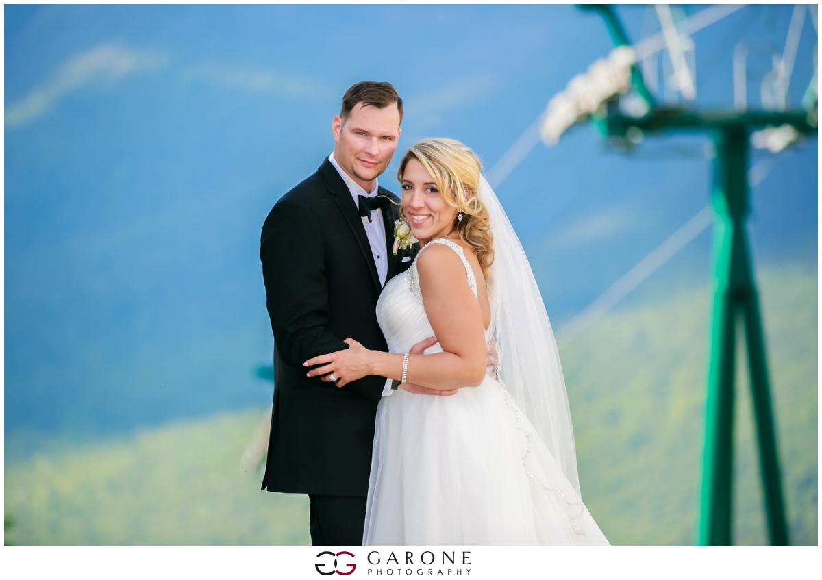 Chynna_Zac_Loon_Mountain_wedding_NH_Wedding_White_Mountian_wedding_Mountain_top_wedding_0018.jpg