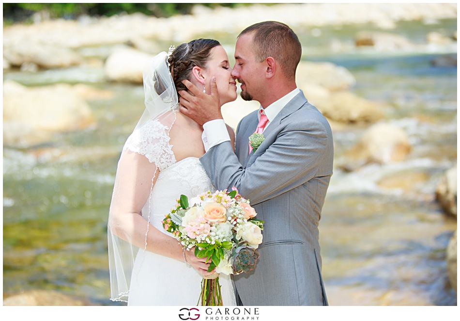 Christyn_Dustin_Loon_Mountain_Wedding_NH_Wedding_Photography_White_Mountain_Wedding_0008.jpg