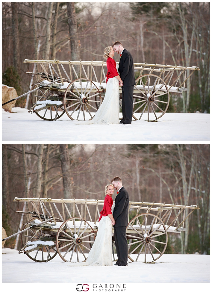 Katie_Dan_Winter_Wedding_Zorvino_Vineyard_Snowy_Wedding_NH_Wedding_Photographer_Garone_Photography_0023.jpg