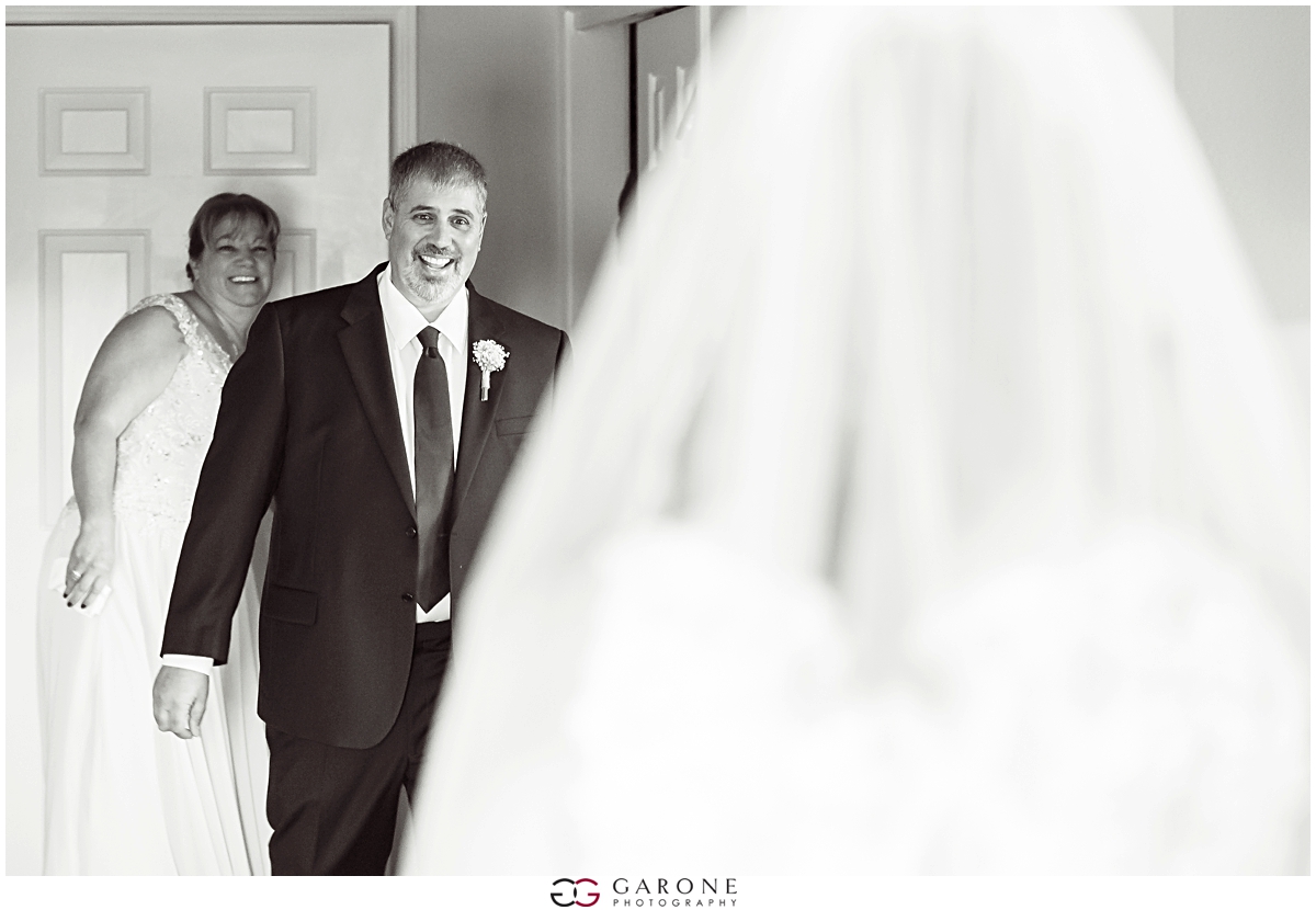 Garone_Photography_Wolfeboro_Inn_Wedding_Lake Winnipasaukee_Wedding_0006.jpg