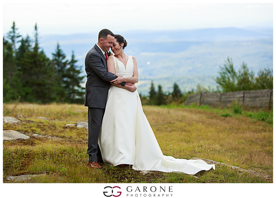 Mount_Sunnapee_Mountain_top_wedding_brode_groom_NH+Wedding_Garone_phoography_0049.jpg