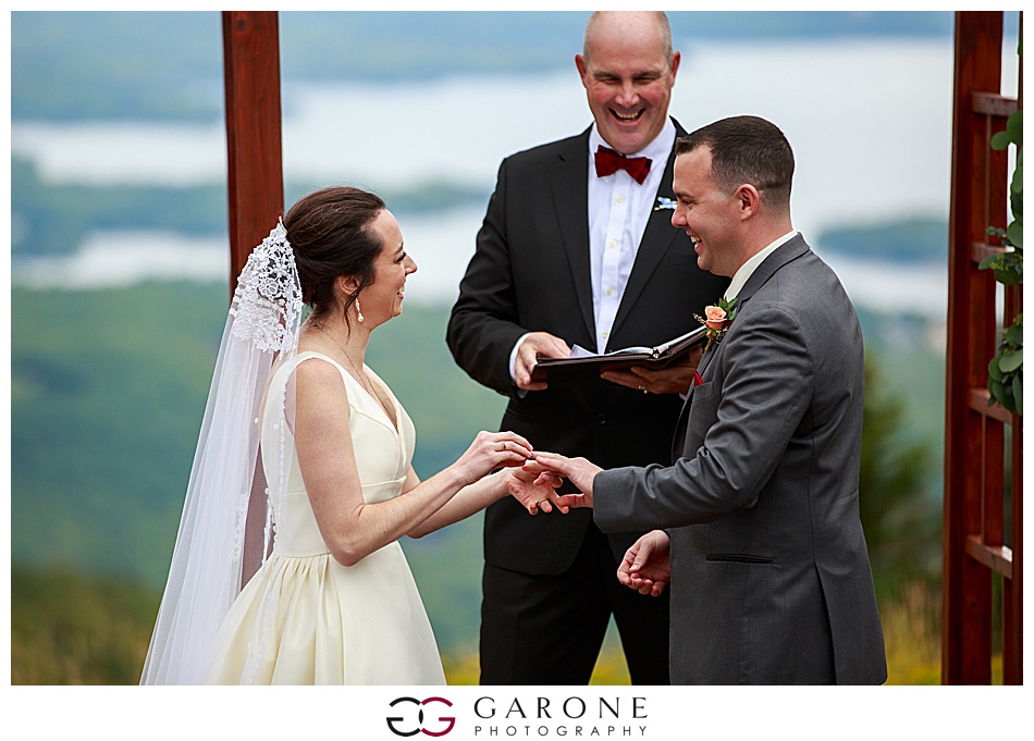 Mount_Sunnapee_Mountain_top_wedding_brode_groom_NH+Wedding_Garone_phoography_0057.jpg