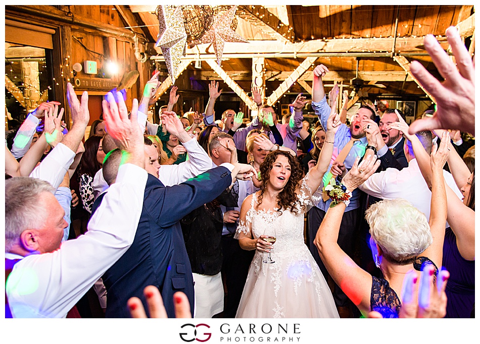 Whitneys_Inn_Wedding_NH_Wedding_Photography_Garone_Photography_White_Mountain_Wedding_0027.jpg